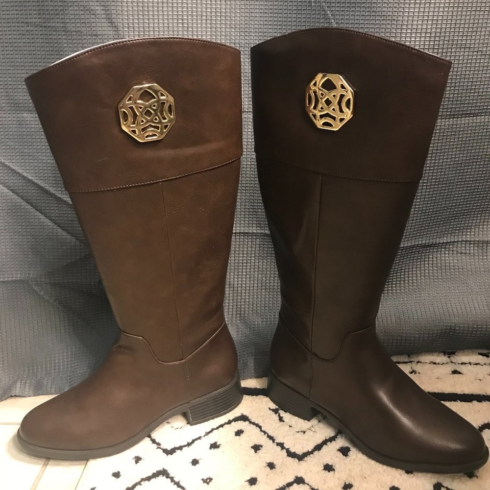 Brand New Gently Worn Once/WIDE CALF